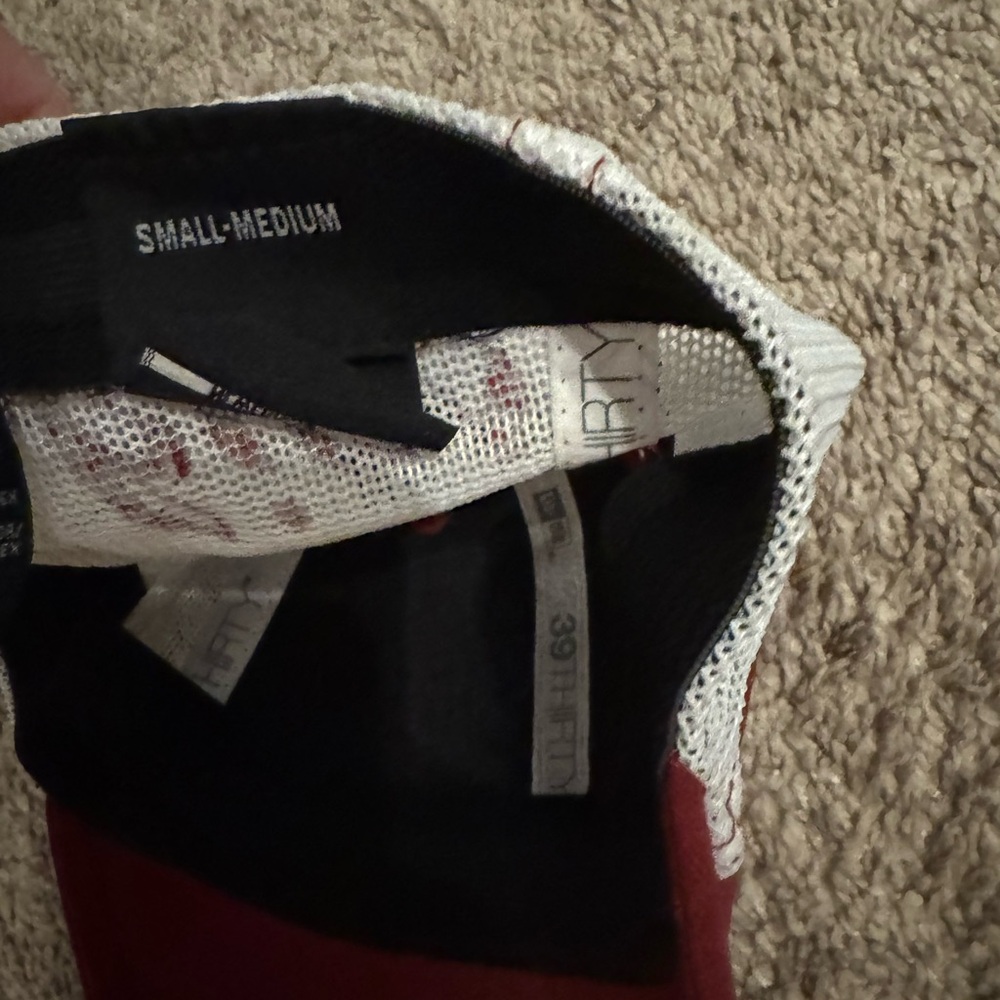 Rare Redskins Hats - Picture 4 of 4